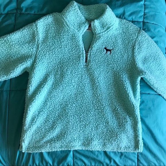 fluffy pullover - Picture 3 of 4